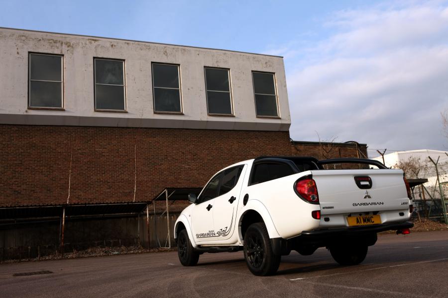  Mitsubishi L200 Black Barbarian 2012 года  (UK) (фото 55 из 68)